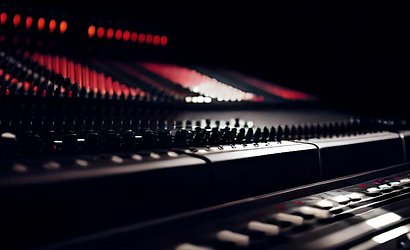 elbows on a mixing c